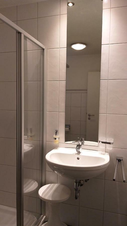 Attika Ferienwohnung Merk 克罗伊茨林根 外观 照片